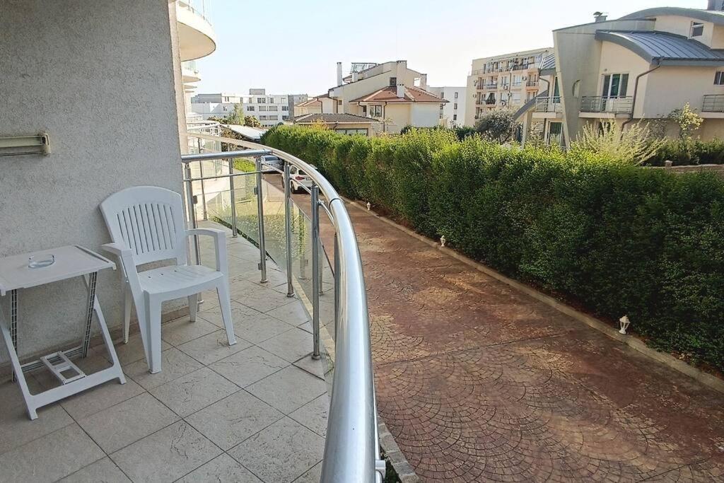 Atlantis Studio Burgas Exterior foto